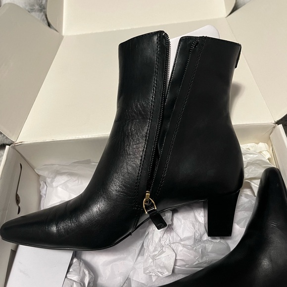 Brand new Ralph Lauren black boots! Size 7 B. - Picture 2 of 7